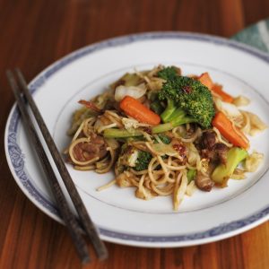 Chow mein au poulet